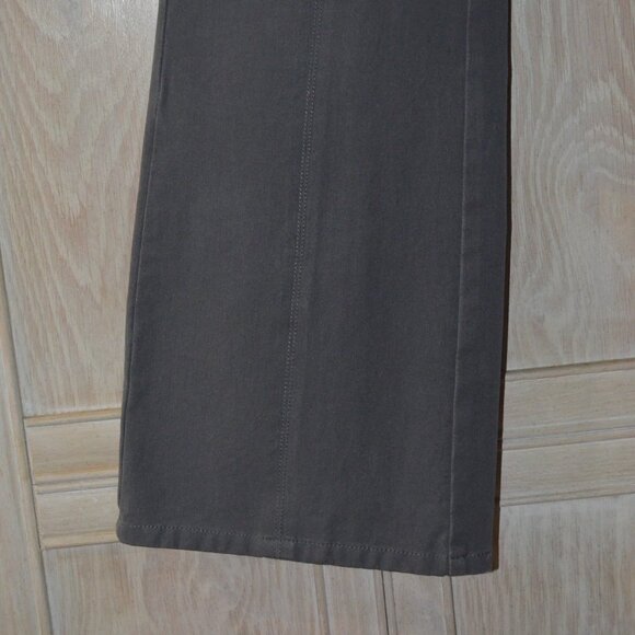 Isaac Mizrahi 24/7 Stretch Boot Cut Pants, 5 Pocket Jean Style, Smoke Gray, NWOT - Picture 2 of 7